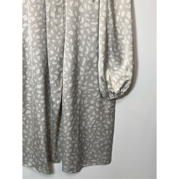 Ann Taylor Women's Petite Animal Print Twist Neck Shift Dress Gray & White Size - Picture 5 of 9